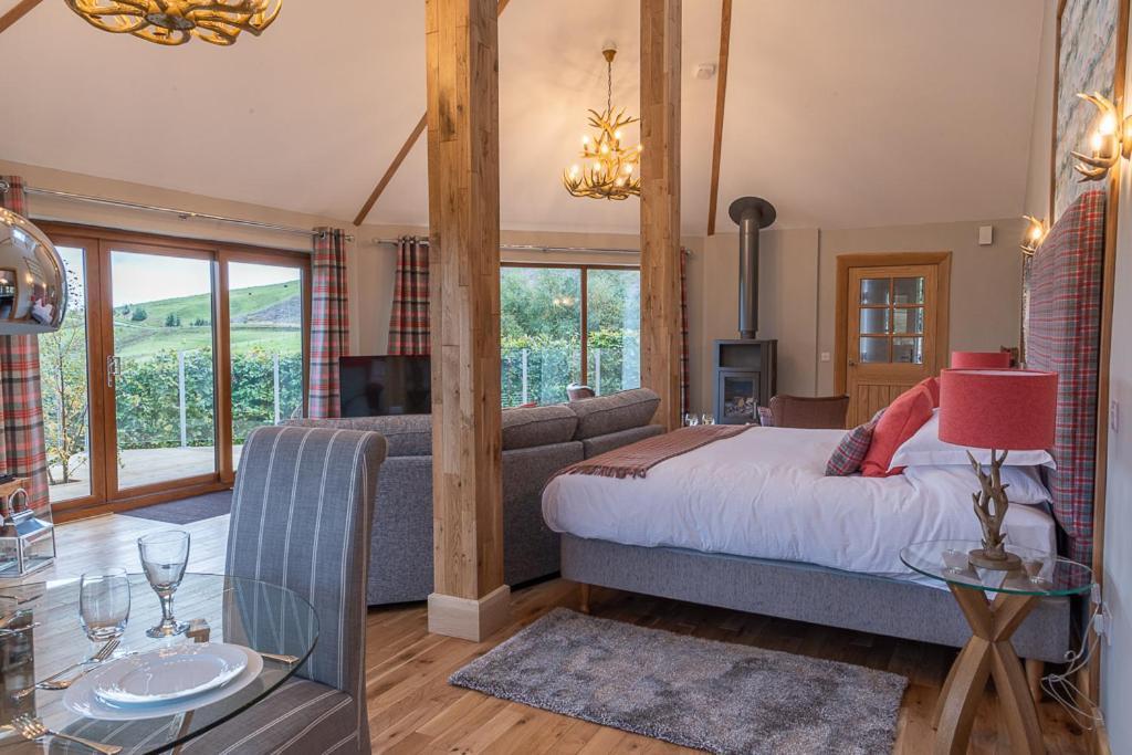 Dalnoid Cottages & Treehouses Nr Glenshee Exterior photo